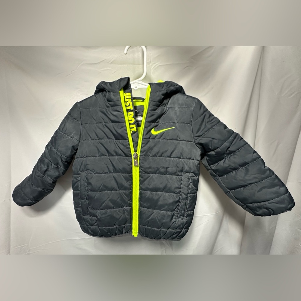 Nike Baby Boy Kid Sports Essential Padded Puffer Coat Jacket
